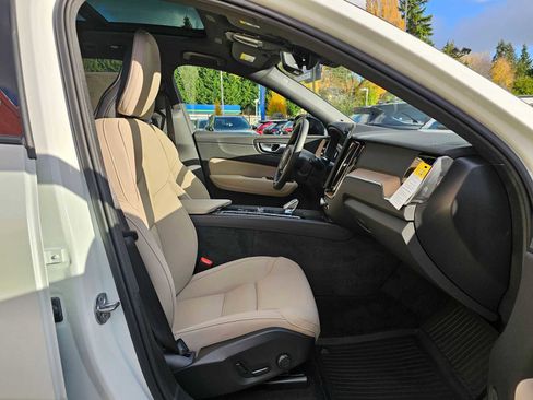New 2026 Volvo XC60 B5 Plus w/ Protection Package Premier image 10