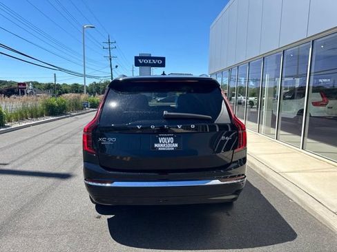 Certified 2025 Volvo XC90 B6 Plus AWD/4WD image 4