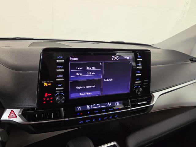 Used 2023 Toyota Sienna LE FWD image 19