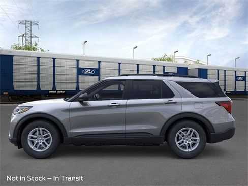 New 2026 Ford Explorer Active image 3