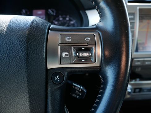 Used 2015 Lexus GX 460 4WD w/ Premium Package image 29