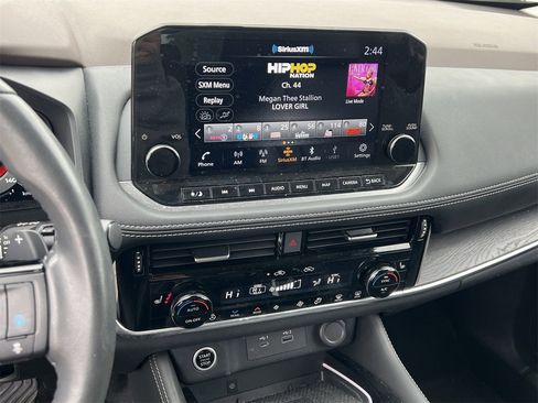 Certified 2023 Nissan Rogue Platinum w/ Platinum Premium Package image 8