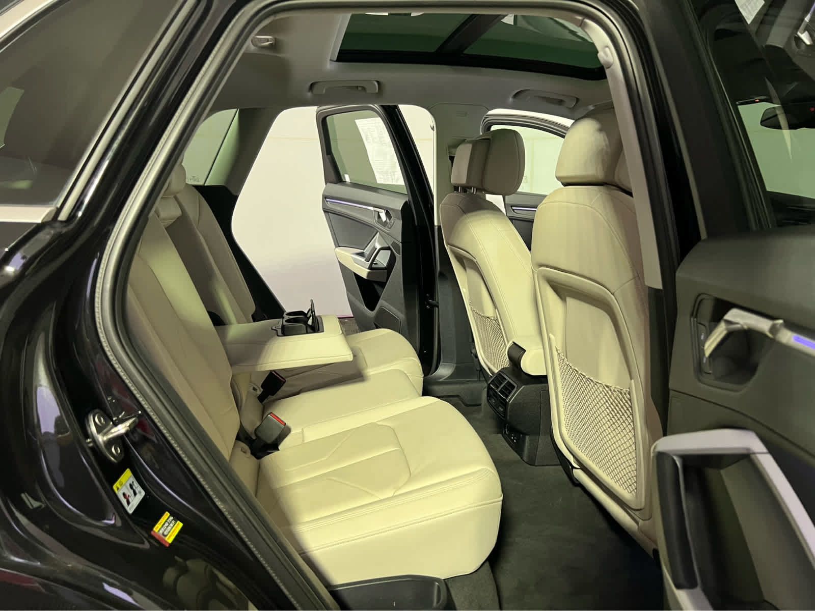 Used 2023 Audi Q3 2.0T Premium Plus w/ Premium Plus Package AWD/4WD image 29