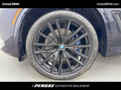 Used 2023 BMW X5 xDrive40i w/ Executive Package AWD/4WD image 2