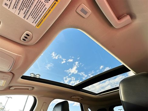 Used 2020 Ford Edge SEL w/ Convenience Package image 11