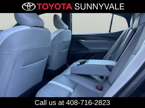 Used 2025 Toyota Camry SE FWD image 5