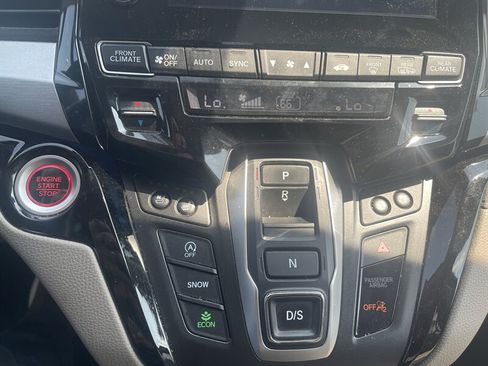 Used 2020 Honda Odyssey Elite image 16