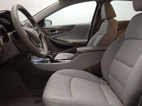 Used 2023 Chevrolet Malibu LT FWD image 17