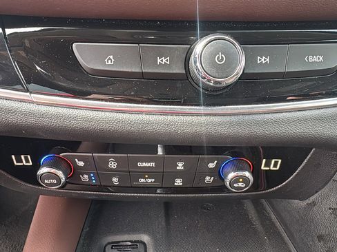 Used 2020 Buick Enclave Avenir w/ Avenir Technology Package image 21