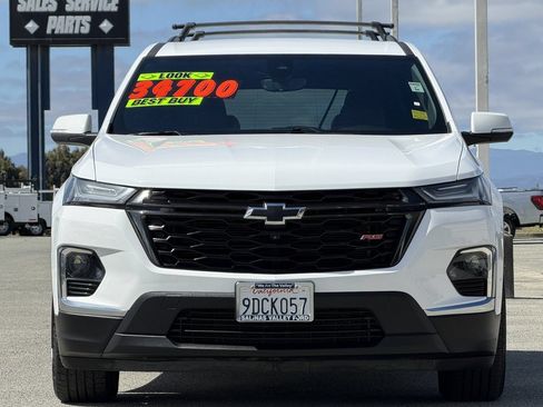 Used 2023 Chevrolet Traverse RS w/ LPO, Floor Liner Package AWD/4WD image 9