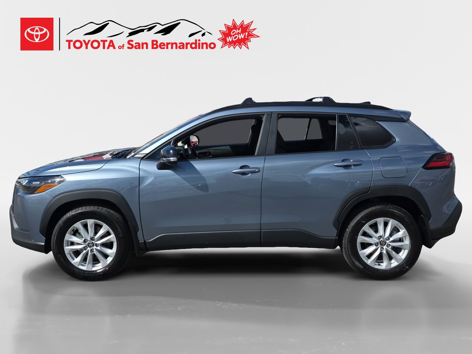 New 2026 Toyota Corolla Cross LE w/ Moonroof Package FWD image 2