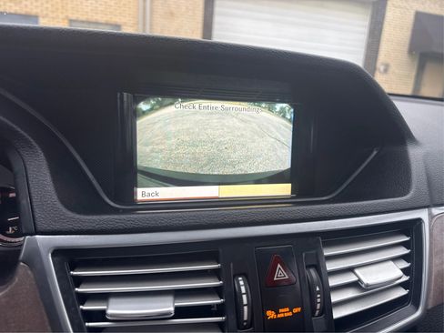 Used 2011 Mercedes-Benz E 350 4MATIC Sedan image 24