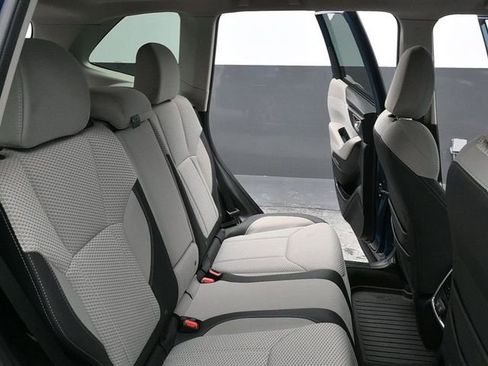 Used 2020 Subaru Forester Premium image 10