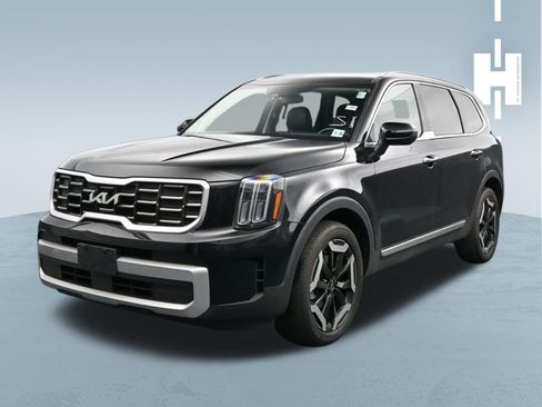 Used 2023 Kia Telluride S FWD image 3