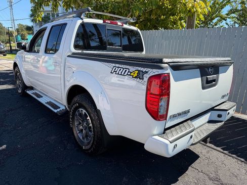 Used 2017 Nissan Frontier PRO-4X image 15