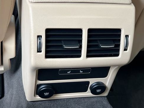 Used 2020 Jaguar XF Prestige image 14