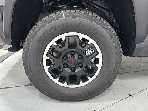New 2026 Toyota Tacoma TRD Off-Road image 24