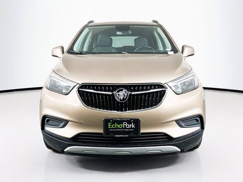 Used 2018 Buick Encore Preferred image 2