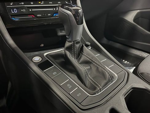 New 2026 Volkswagen Jetta SE image 11