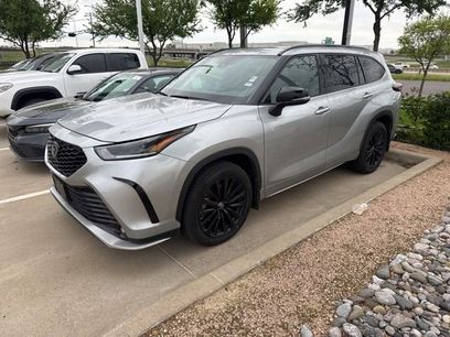 Used 2024 Toyota Highlander XSE