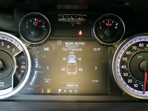 Used 2019 RAM 1500 Classic SLT w/ Black Appearance Group AWD/4WD image 20