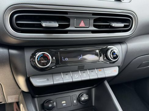 Certified 2023 Hyundai Kona Limited AWD/4WD image 28