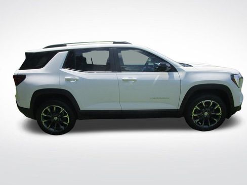 Used 2026 GMC Terrain Elevation w/ Elevation Premium Package FWD image 7