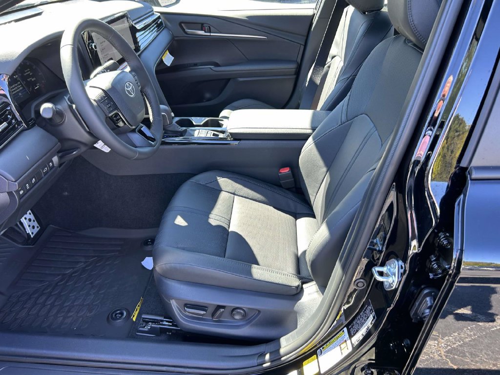 New 2027 Toyota Camry XSE FWD image 14