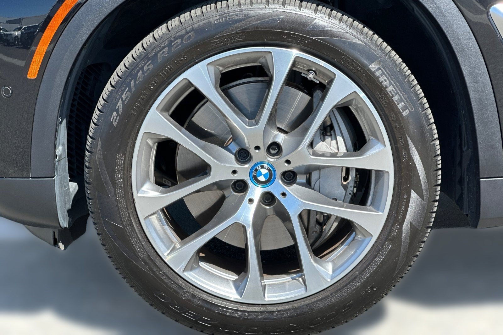 Used 2024 BMW X5 xDrive50e w/ Premium Package AWD/4WD image 13