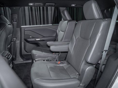 Used 2026 Lexus TX 500h AWD image 11