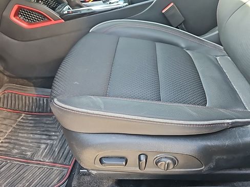 Used 2023 Chevrolet TrailBlazer RS w/ Sun and Liftgate Package image 10