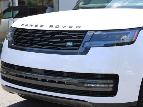 Used 2024 Land Rover Range Rover Autobiography AWD/4WD image 2