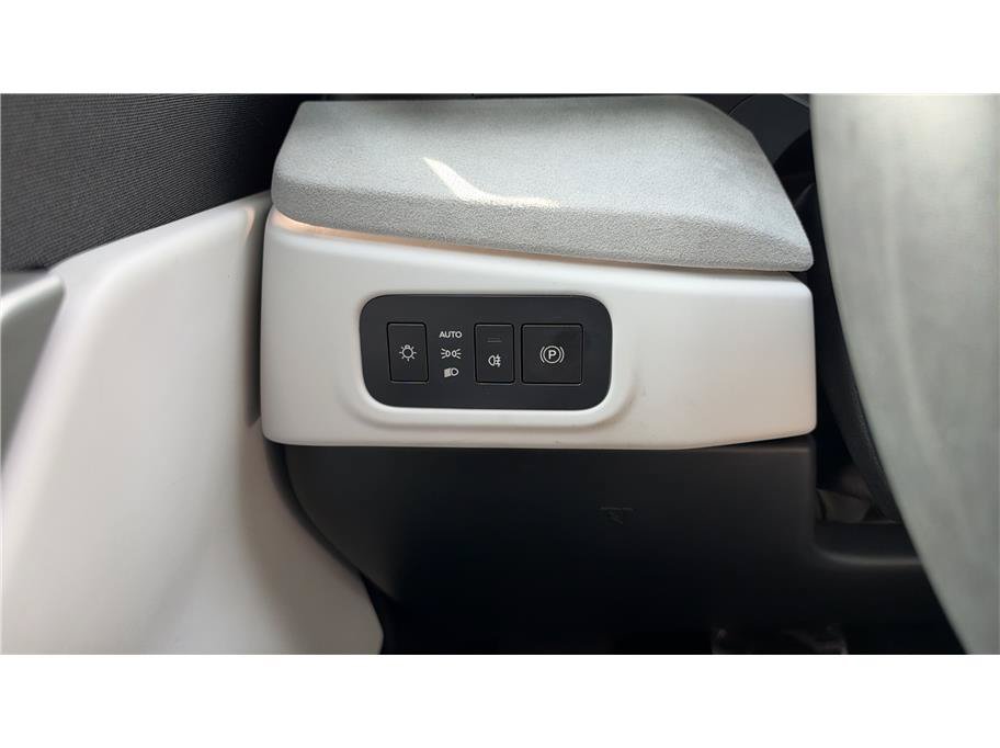 Used 2023 Fisker Ocean Extreme AWD/4WD image 39