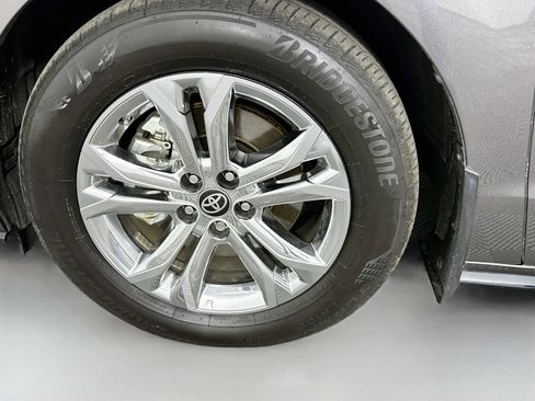 Certified 2024 Toyota Sienna Platinum AWD/4WD image 34