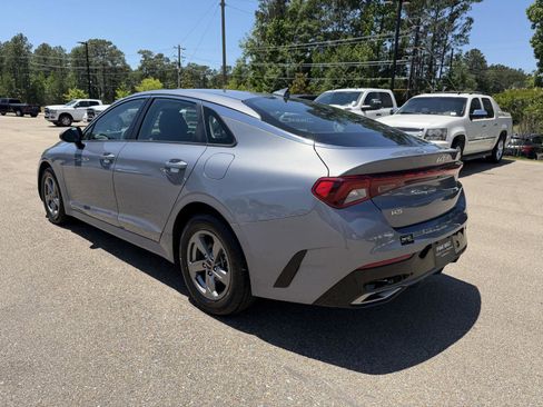 Used 2023 Kia K5 LXS FWD image 4