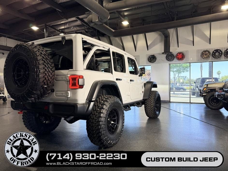 Used 2024 Jeep Wrangler Unlimited Rubicon w/ Technology Group AWD/4WD image 37