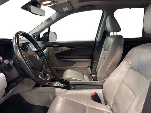 Used 2022 Honda Pilot Touring image 24