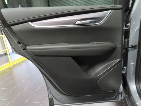 Used 2024 Cadillac XT6 Luxury FWD image 10