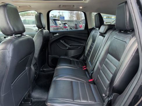 Used 2018 Ford Escape Titanium w/ Ford Safe & Smart Package AWD/4WD image 33