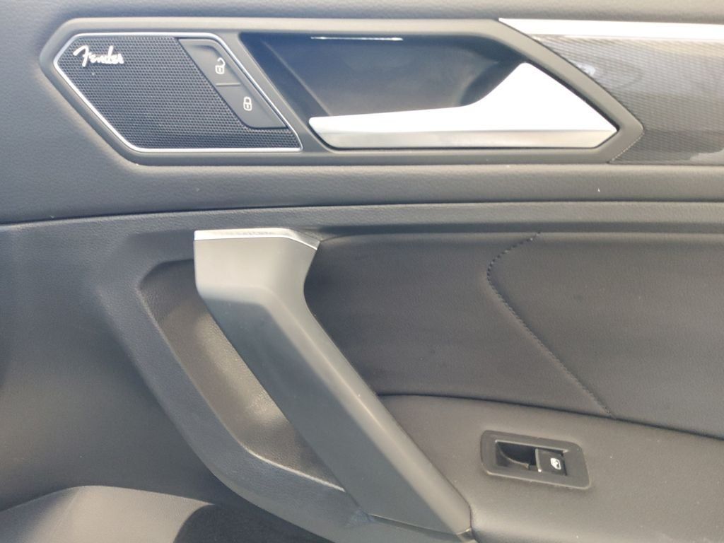 Used 2019 Volkswagen Tiguan SEL Premium R-Line AWD/4WD image 15
