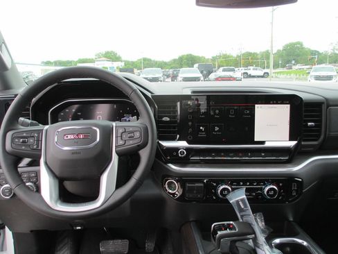 New 2026 GMC Sierra 1500 SLT w/ SLT Convenience Package AWD/4WD image 17