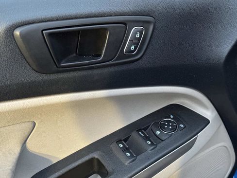 Used 2021 Ford EcoSport S image 17