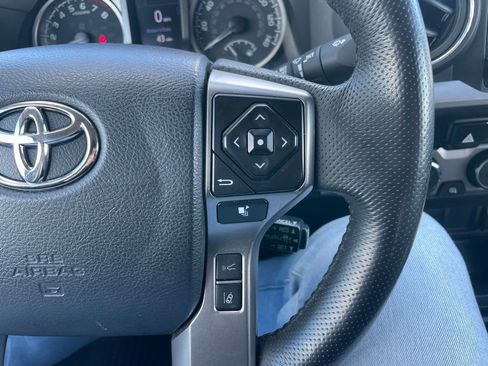 Used 2023 Toyota Tacoma SR5 AWD/4WD image 42