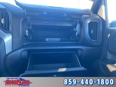 Used 2022 Chevrolet Silverado 2500 Custom w/ Custom Value Package image 50