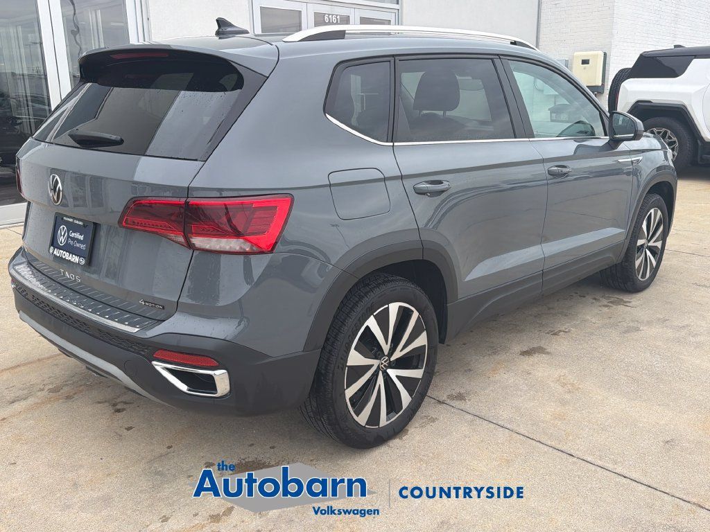 Certified 2023 Volkswagen Taos SE w/ Panoramic Sunroof Package AWD/4WD image 6