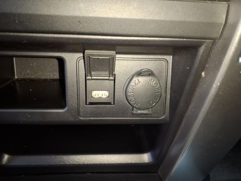 Used 2022 Toyota 4Runner SR5 Premium image 22