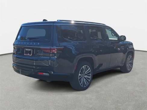 New 2025 Jeep Wagoneer Series II image 5