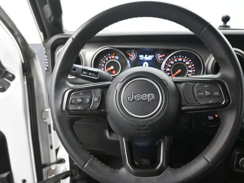 Used 2023 Jeep Gladiator Sport AWD/4WD image 31