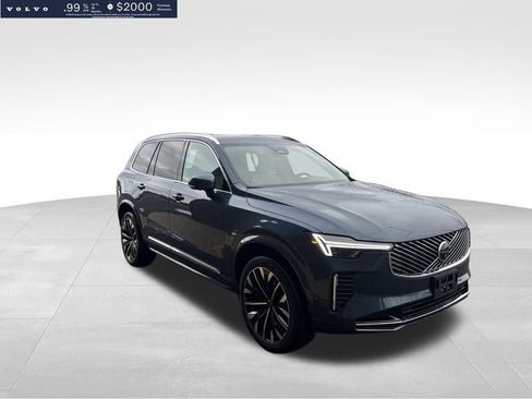 New 2026 Volvo XC90 B6 Plus w/ Protection Package Premier image 7