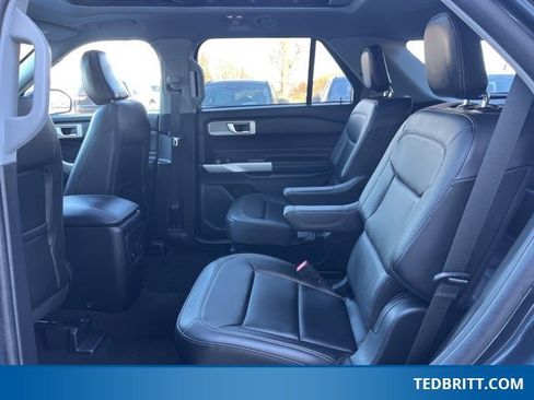 Certified 2024 Ford Explorer XLT w/ Equipment Group 202A image 13